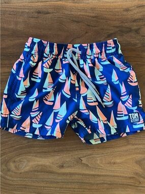 Tom & Teddy Toddler Boys Swim Trunks 1-2Y Navy Sailboat Print Like New